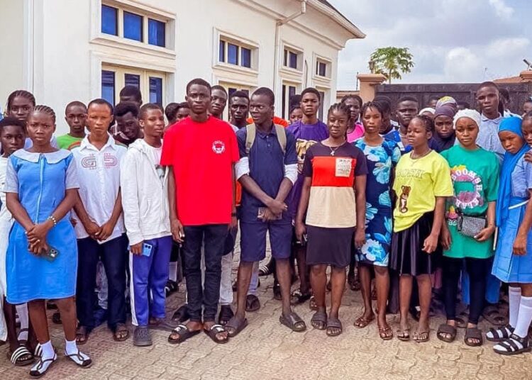 Hon Lamiju Akala Support Ogbomosho Youths